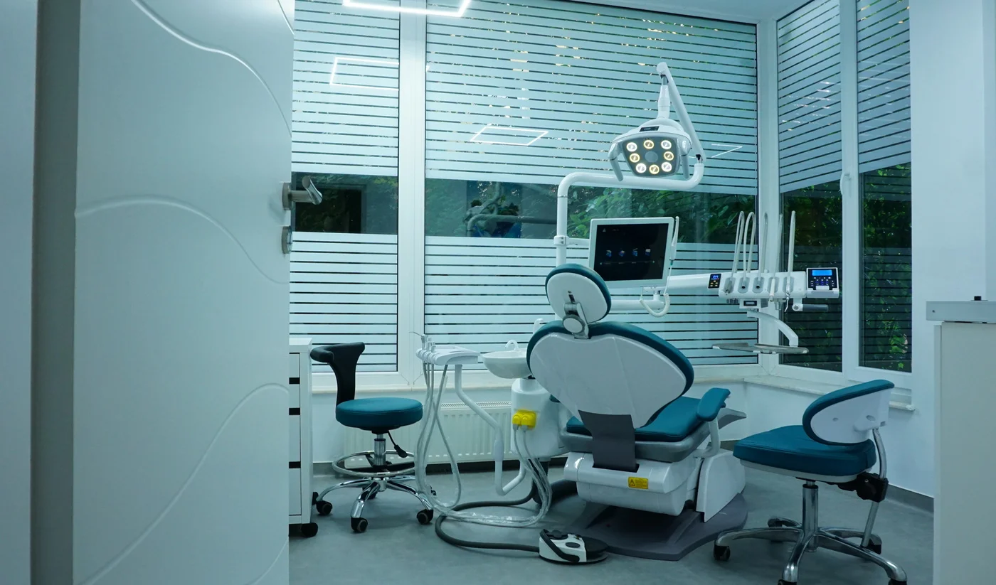 Stomatologie holistică Cluj – materiale biocompatibile & tratamente minim invazive la ProDent